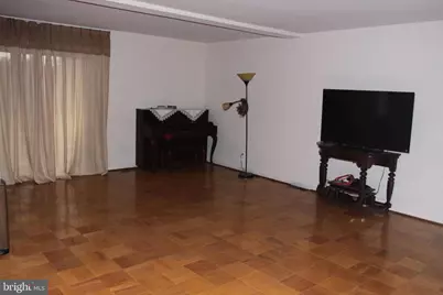 31 Stonehenge Circle, Pikesville, MD 21208 - Photo 9