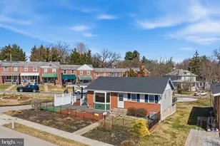 723 Braeside Rd, Baltimore, MD 21229 - Photo 3