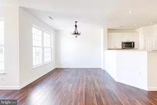 400 Symphony Cir, Cockeysville, MD 21030 - Photo 7