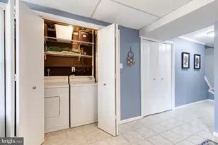 8612 Chelsea Bridge Way, Lutherville Timonium, MD 21093 - Photo 25