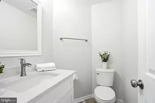 15 Hewetson Ct, Lutherville Timonium, MD 21093 - Photo 9