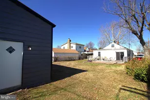 2517 McComas Ave, Dundalk, MD 21222 - Photo 7