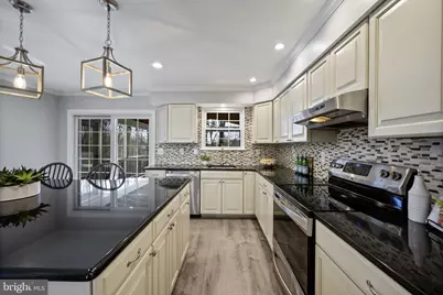 732 White Oaks Avenue, Baltimore, MD 21228 - Photo 11