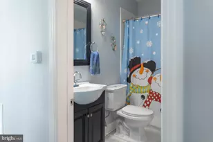 8110 Philadelphia Rd, Rosedale, MD 21237 - Photo 17