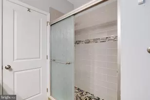 708 Hyde Park Rd, Essex, MD 21221 - Photo 33