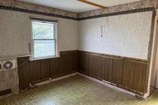 900 North Point Rd, Baltimore, MD 21224 - Photo 11