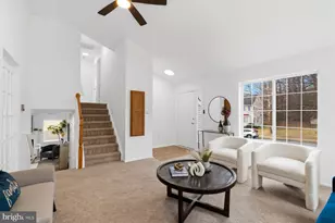 9015 Tarpleys Cir, Baltimore, MD 21237 - Photo 7