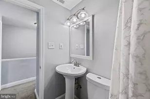 353 Leeanne Rd, Essex, MD 21221 - Photo 13