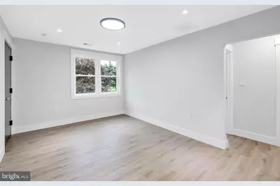 6903 Dunmanway #B, Dundalk, MD 21222 - Photo 9