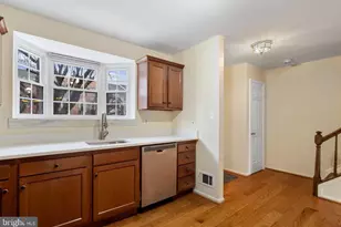 19 Spring Glen Ct, Cockeysville, MD 21030 - Photo 13