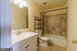 12 Casey Ct, Baltimore, MD 21228 - Photo 15