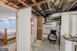 237 Endsleigh, Baltimore, MD 21220 - Photo 17