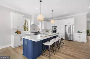 8823 Chesapeake Ave, Sparrows Point, MD 21219 - Photo 11