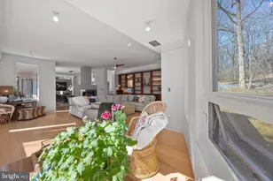 2923 Woodvalley Dr, Baltimore, MD 21208 - Photo 23