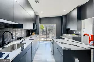 3207 Midfield Rd, Pikesville, MD 21208 - Photo 11