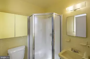 8605 Lucerne Rd, Randallstown, MD 21133 - Photo 17