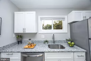 8615 Midi Ave, Parkville, MD 21234 - Photo 13