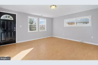 801 Seckel Court, Halethorpe, MD 21227 - Photo 9