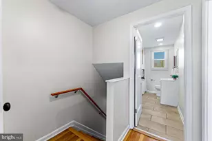 1003 Foxridge Ln, Baltimore, MD 21221 - Photo 17