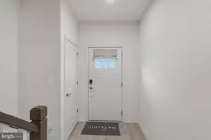 1403 Hudson View Rd, Essex, MD 21221 - Photo 5