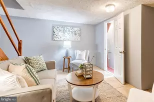 933 Circle Dr, Halethorpe, MD 21227 - Photo 25