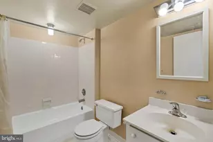 6 Gurteen Ct, Lutherville Timonium, MD 21093 - Photo 17