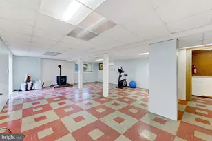 2926 Knoll Acres Dr, Baltimore, MD 21234 - Photo 25