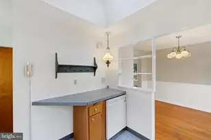 2926 Knoll Acres Dr, Baltimore, MD 21234 - Photo 13