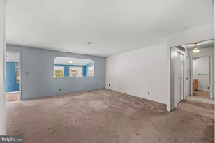 327 Norgulf Rd, Reisterstown, MD 21136 - Photo 7