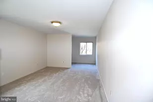 8 Stonehenge Cir, Baltimore, MD 21208 - Photo 17