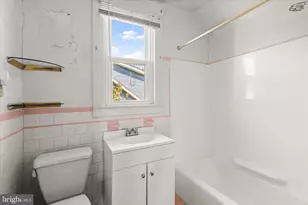 23 Ridge Rd, Baltimore, MD 21228 - Photo 35