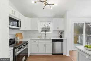 502 Brighton Pl, Essex, MD 21221 - Photo 7