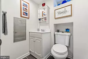 935 Litchfield, Idlewylde, MD 21239 - Photo 33