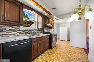 6810 Belclare Rd, Baltimore, MD 21222 - Photo 15