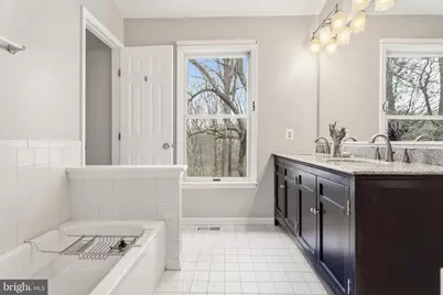 2711 Quarry Heights Way, Baltimore, MD 21209 - Photo 25