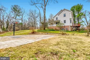 10212 Harvest Fields Dr, Woodstock, MD 21163 - Photo 3