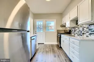 51 Briarwood Rd, Catonsville, MD 21228 - Photo 13