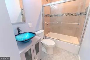 8320 Hillendale Rd, Baltimore, MD 21234 - Photo 15