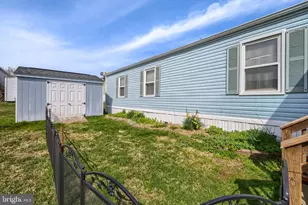 141 Cowhide Cir, Middle River, MD 21220 - Photo 21