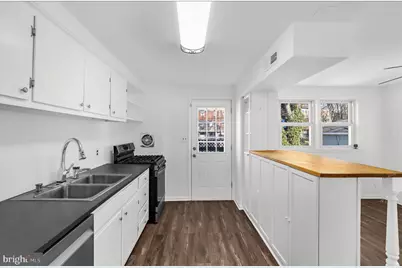 5114 Shelbourne, Halethorpe, MD 21227 - Photo 11