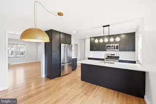 8129 Kirkwall Ct, Towson, MD 21286 - Photo 7