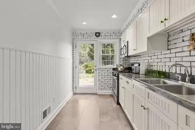 7413 Stanmore Court, Baltimore, MD 21212 - Photo 11