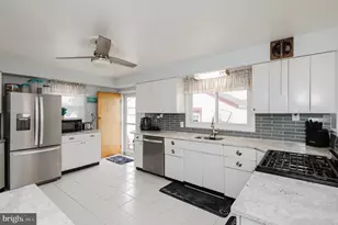 94 Avalon Ave, Dundalk, MD 21222 - Photo 17