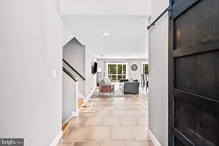 6 Hounds Hollow Ct, Owings Mills, MD 21117 - Photo 5