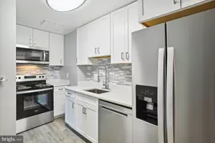 28 Allegheny Ave, Towson, MD 21204 - Photo 9