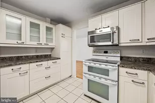 12204 Velvet Hill Dr, Owings Mills, MD 21117 - Photo 15