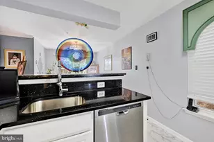 8813 Stoneridge Cir, Pikesville, MD 21208 - Photo 15