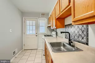 2073 Jasmine Rd, Baltimore, MD 21222 - Photo 7