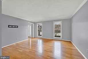9318 Hines Estates Dr, Parkville, MD 21234 - Photo 5