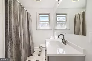 4425 E Joppa Rd, Perry Hall, MD 21128 - Photo 17